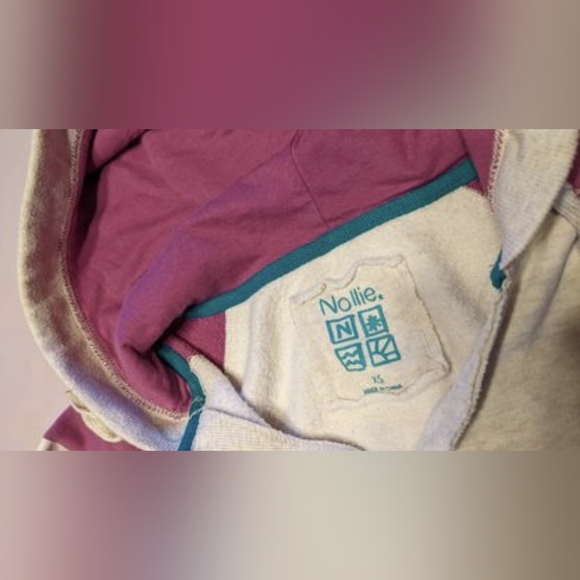 Nollie Girls Youth Cotton Blend Sweatshirt W/Warm Hood, Cangaroo Pocket. Sz XS - Picture 5 of 8